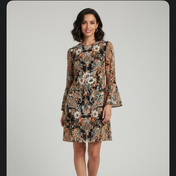 Wayf Dresses & Skirts - Wayf Floral Long Sleeve Dress